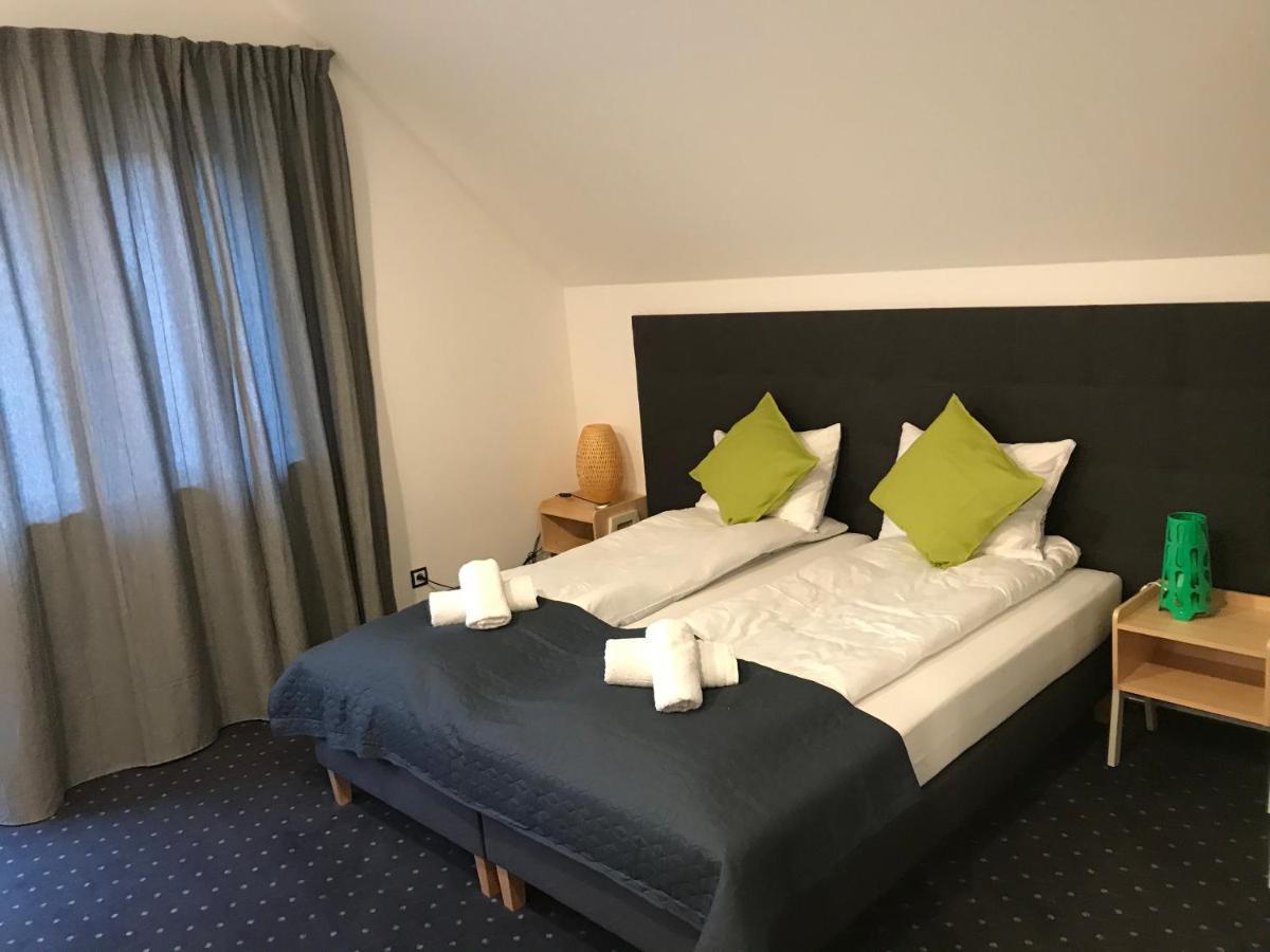 Apartamenty Pod Zamkiem W Janowcu Janowiec Esterno foto