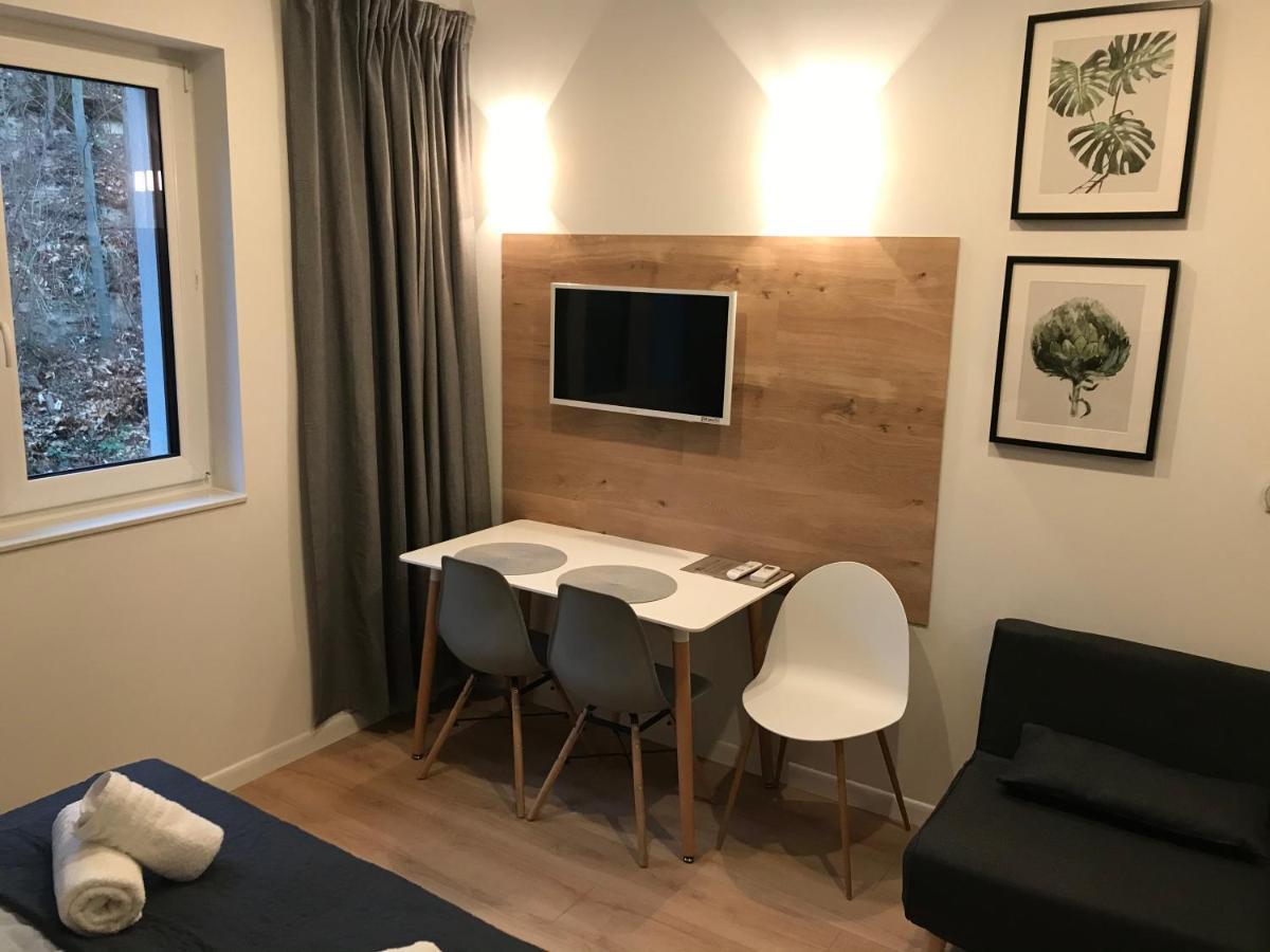Apartamenty Pod Zamkiem W Janowcu Janowiec Esterno foto