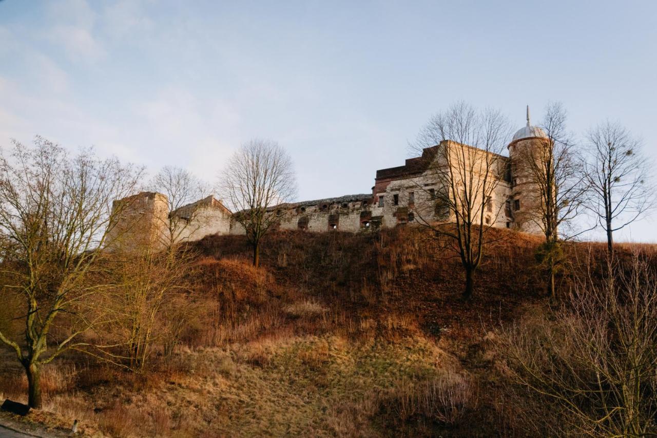 Apartamenty Pod Zamkiem W Janowcu Janowiec Esterno foto